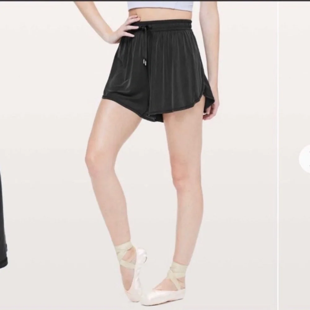 Lululemon Principal Dancer Short *3 - Picture 1 of 8